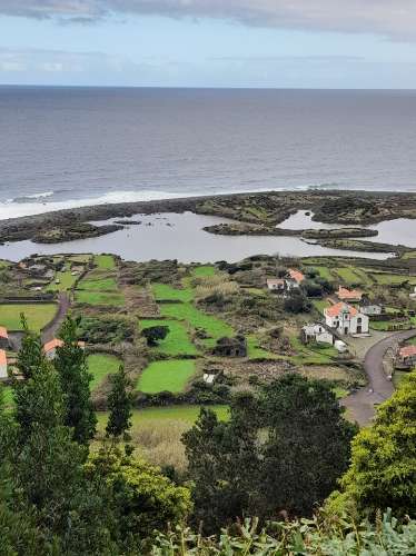 VENDE-SE TERRENO COM POSSIBILIDADE DE CONSTRUÇÃO NA FAJÃ DOS CUBRES