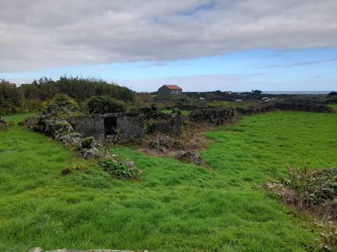 VENDE-SE TERRENO COM POSSIBILIDADE DE CONSTRUÇÃO NA FAJÃ DOS CUBRES