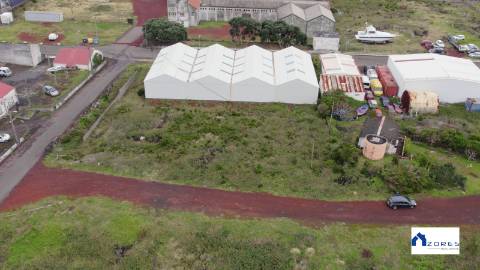 VENDEM-SE LOTES DE TERRENO PARA CONSTRUÇÂO, ZONA INDUSTRIAL SÃO ROQUE DO PICO