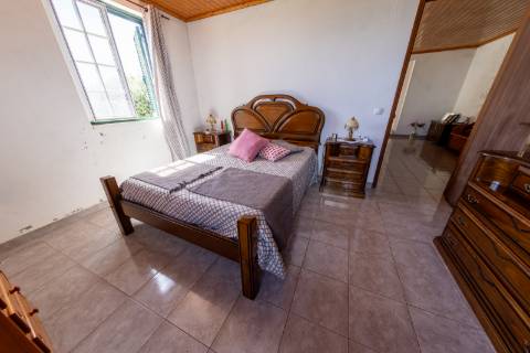 VENDE-SE QUINTA EM SÃO ROQUE DO PICO