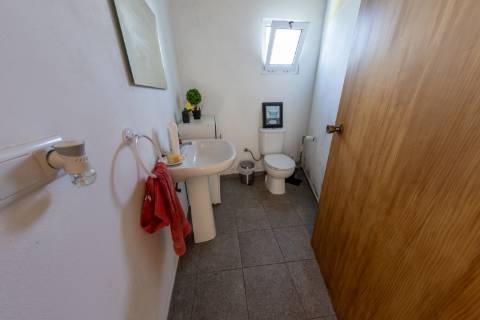 VENDE-SE QUINTA EM SÃO ROQUE DO PICO