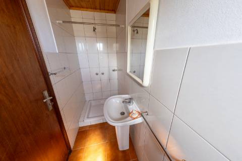 VENDE-SE QUINTA EM SÃO ROQUE DO PICO