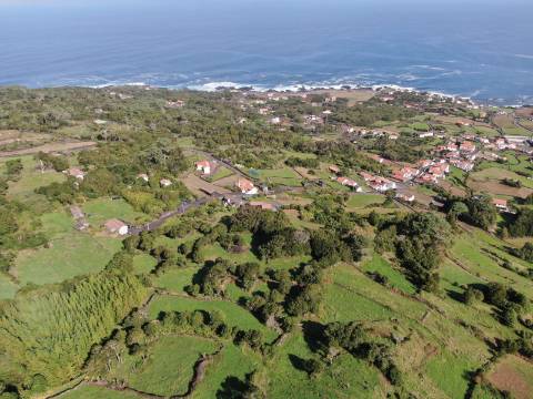 VENDE-SE TERRENO NA PRAINHA DO NORTE, SÃO ROQUE DO PICO