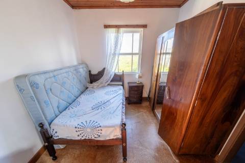 VENDE- SE MORADIA EM SÃO ROQUE DO PICO