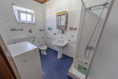 VENDE- SE MORADIA EM SÃO ROQUE DO PICO