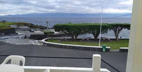 VENDE-SE MORADIA T2 - PORTO DOS TERREIROS, SÃO JORGE