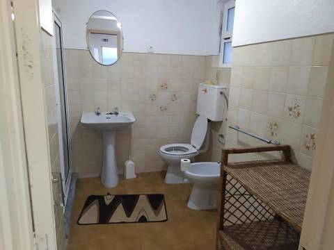 VENDE-SE MORADIA T2 - PORTO DOS TERREIROS, SÃO JORGE
