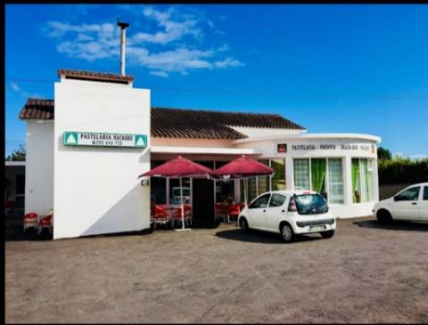 VENDE-SE PASTELARIA/PADARIA EM SÃO ROQUE DO PICO