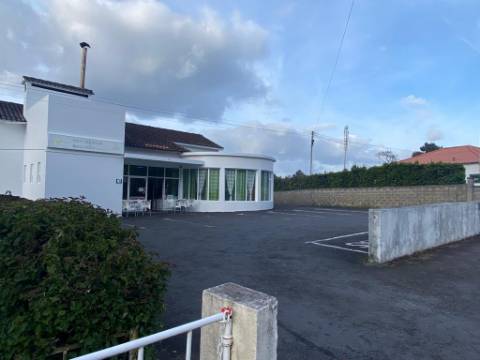 VENDE-SE PASTELARIA/PADARIA EM SÃO ROQUE DO PICO