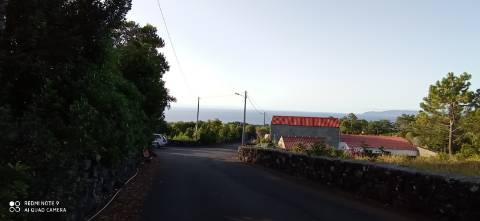 VENDE-SE TERRENO EM SANTA LUZIA, SÃO ROQUE DO PICO