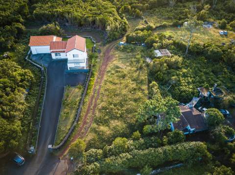 VENDE-SE TERRENO EM SÃO ROQUE DO PICO