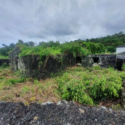 VENDE-SE RUÍNA EM SANTA LUZIA, SÃO ROQUE DO PICO