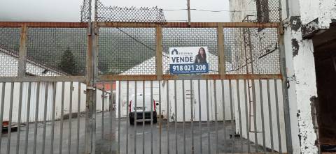 VENDE-SE PRÉDIO URBANO E EMPRESA DE CONSTRUÇÃO CIVIL