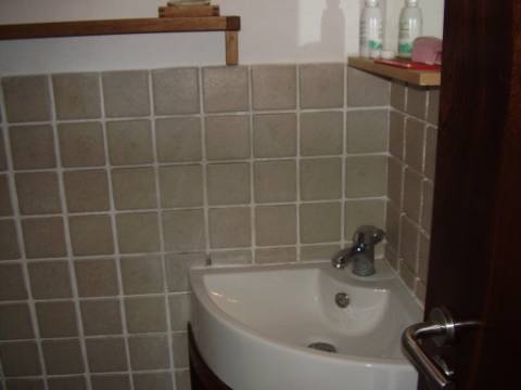 VENDE-SE MORADIA NA RIBEIRA SECA, CALHETA DE SÃO JORGE