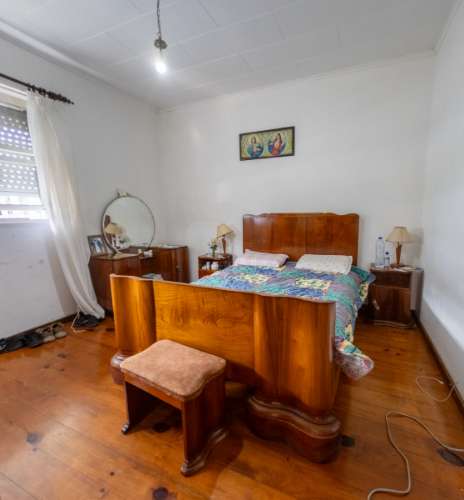 VENDE-SE MORADIA DE 2 PISOS EM SÃO ROQUE MORADIA