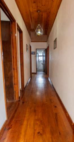 VENDE-SE MORADIA DE 2 PISOS EM SÃO ROQUE MORADIA