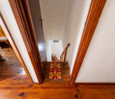 VENDE-SE MORADIA DE 2 PISOS EM SÃO ROQUE MORADIA