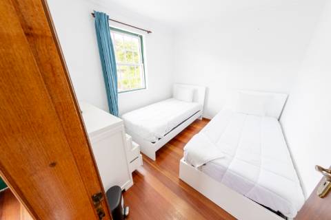 VENDE-SE MORADIA RECUPERADA EM SANTA LUZIA, SÃO ROQUE DO PICO