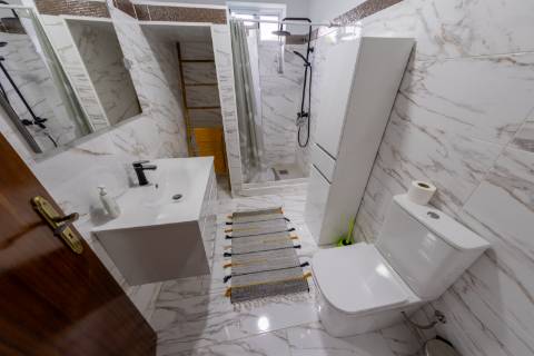 VENDE-SE MORADIA RECUPERADA EM SANTA LUZIA, SÃO ROQUE DO PICO