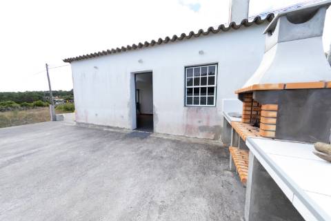 VENDE-SE MORADIA RECUPERADA EM SANTA LUZIA, SÃO ROQUE DO PICO