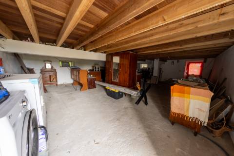 VENDE-SE MORADIA RECUPERADA EM SANTA LUZIA, SÃO ROQUE DO PICO