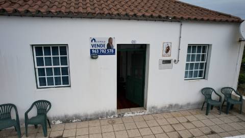 VENDE-SE MORADIA RECUPERADA EM SANTA LUZIA, SÃO ROQUE DO PICO