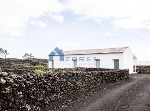 VENDE-SE EMPREENDIMENTO TURÍSTICO EM SÃO MATEUS, MADALENA DO PICO