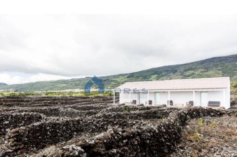 VENDE-SE EMPREENDIMENTO TURÍSTICO EM SÃO MATEUS, MADALENA DO PICO