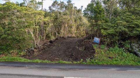 VENDE-SE TERRENO NA CANDELÁRIA, MADALENA DO PICO