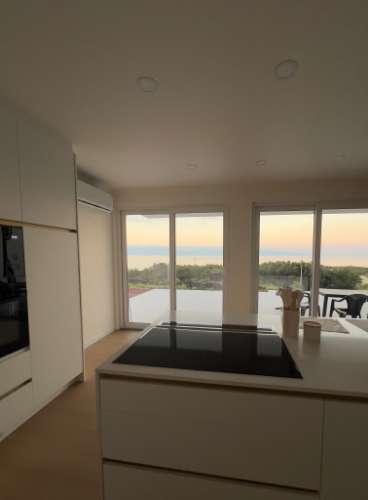 VENDE-SE MORADIA NOVA E EXCLUSIVA COM VISTA PANORÂMICA - PRAINHA, SÃO ROQUE DO PICO