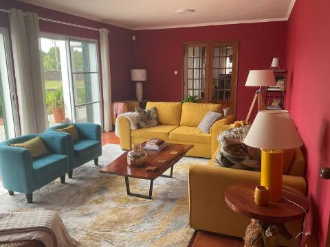 VENDE-SE EXCELENTE MORADIA EM SÃO ROQUE DO PICO