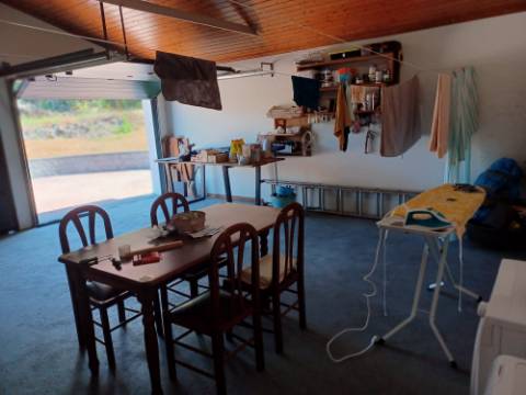 VENDE-SE EXCELENTE MORADIA EM SÃO ROQUE DO PICO