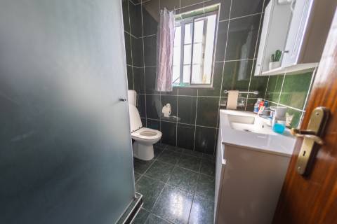 VENDE-SE MORADIA EM SÃO ROQUE DO PICO