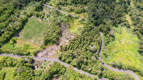 VENDE-SE TERRENO EM SÃO JOÃO, LAJES DO PICO