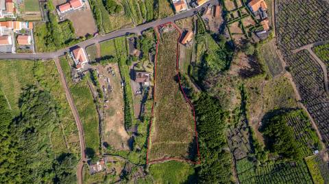 VENDE-SE TERRENO NOS TOLEDOS, MADALENA DO PICO