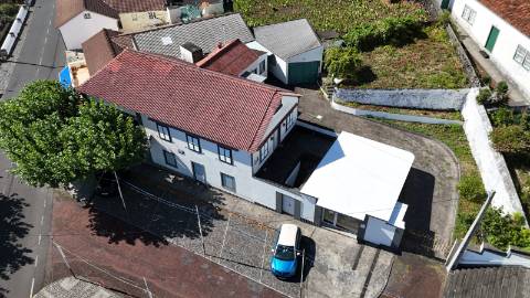 VENDE-SE MORADIA EM SÃO MATEUS, MADALENA DO PICO