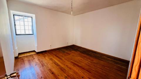 VENDE-SE MORADIA NO MONTE, CANDELÁRIA, MADALENA DO PICO