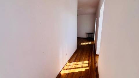 VENDE-SE MORADIA NO MONTE, CANDELÁRIA, MADALENA DO PICO