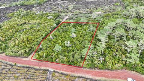 VENDE-SE TERRENO NA MADALENA, MADALENA DO PICO