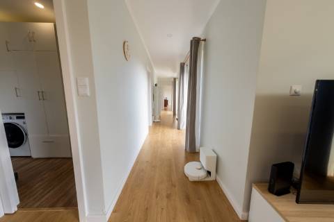 VENDE-SE MORADIA NAS BANDEIRAS, MADALENA DO PICO