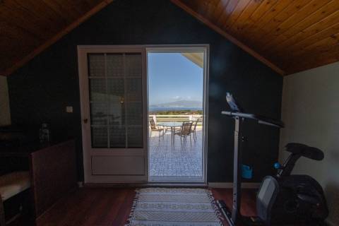 VENDE-SE MORADIA T4 NA CRIAÇÃO VELHA, MADALENA DO PICO