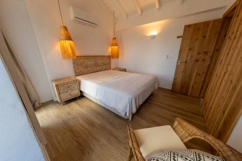 VENDE-SE MORADIA NA PRAINHA, SÃO ROQUE DO PICO