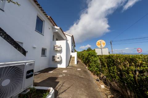 VENDE-SE MORADIA NA PRAINHA, SÃO ROQUE DO PICO