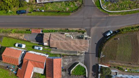 VENDE-SE MORADIA NA PRAINHA, SÃO ROQUE DO PICO