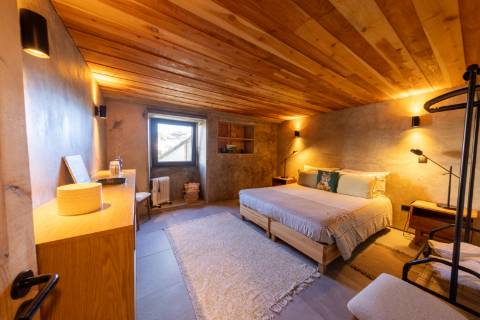 VENDE-SE MORADIA EM SÃO ROQUE DO PICO