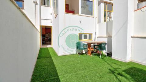 - Vende-se apartamento T0 com 42m2 na Figueira da...