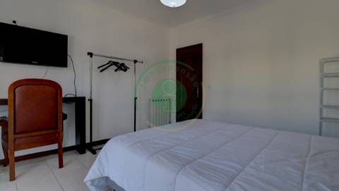 - Vende-se apartamento T0 com 42m2 na Figueira da...