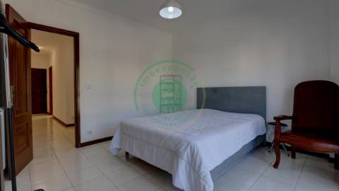 - Vende-se apartamento T0 com 42m2 na Figueira da...