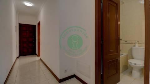 - Vende-se apartamento T0 com 42m2 na Figueira da...