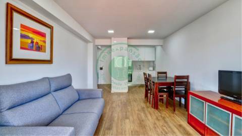 - Vende-se T1 completamente remodelado, situado...